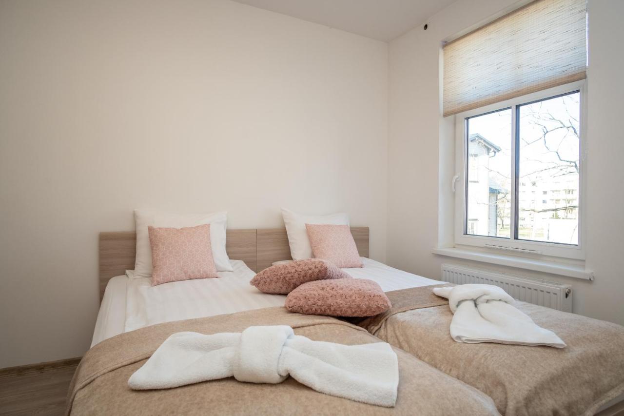 Contact Free Apartments With Free Parking Tallinn Buitenkant foto